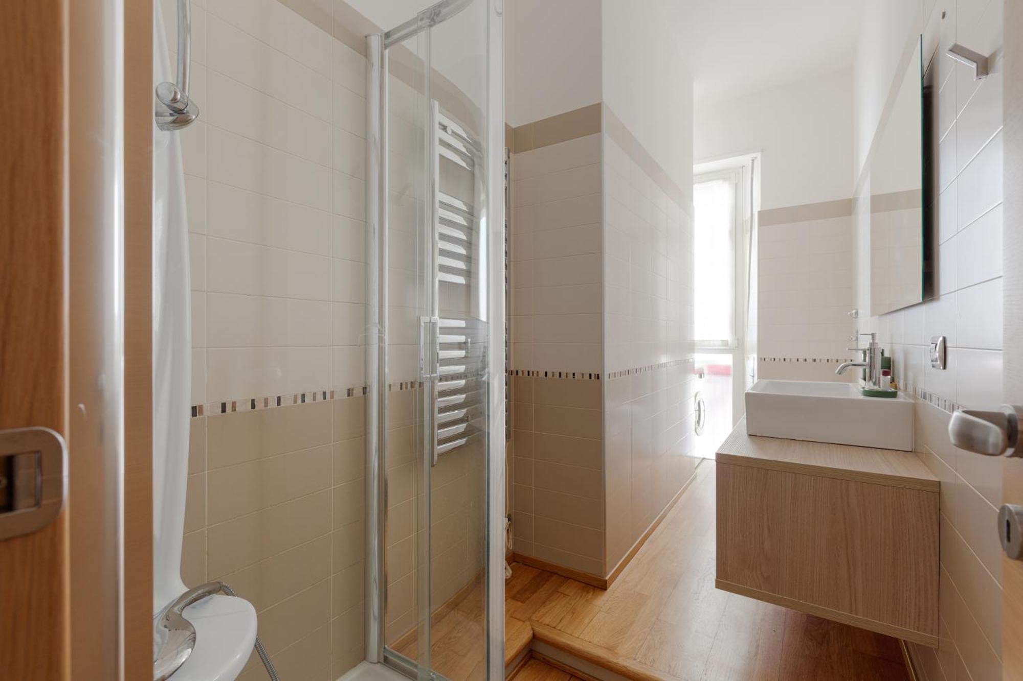 Modern 650m From Domodossola M5! * Mailand